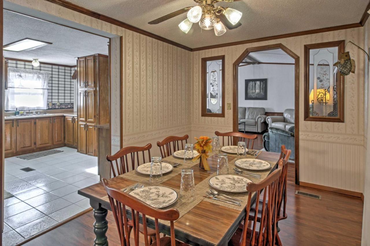 Captivating Cadiz Hideaway With Deck On Lake Barkley ภายนอก รูปภาพ