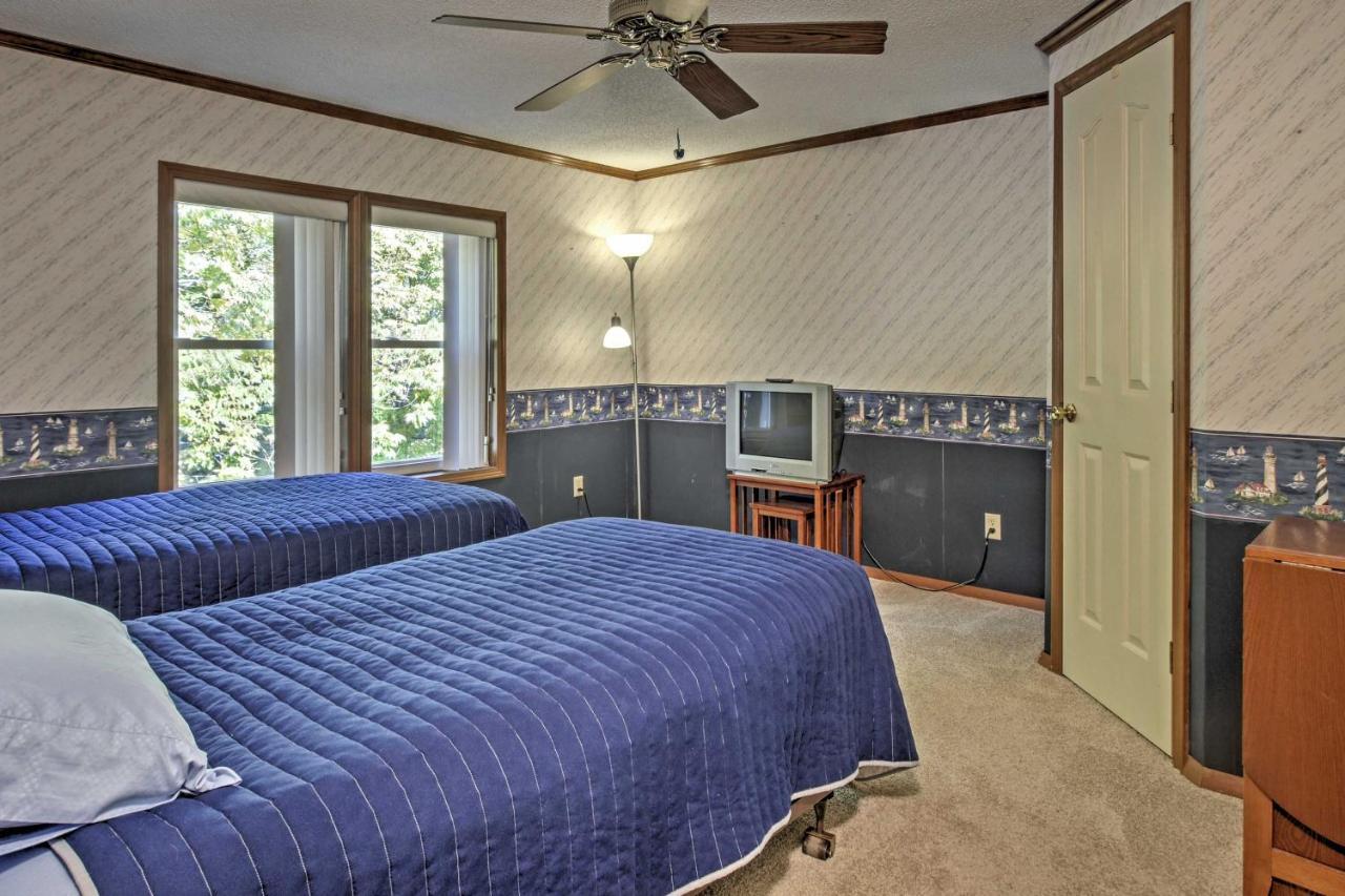Captivating Cadiz Hideaway With Deck On Lake Barkley ภายนอก รูปภาพ